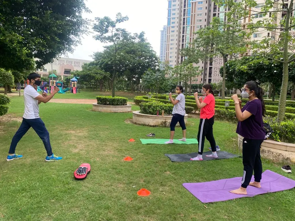 Karate and Kickboxing Class
