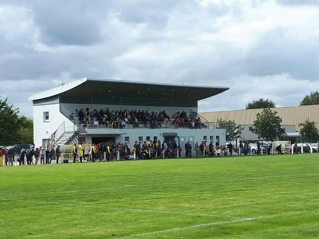 AS Neuville Football