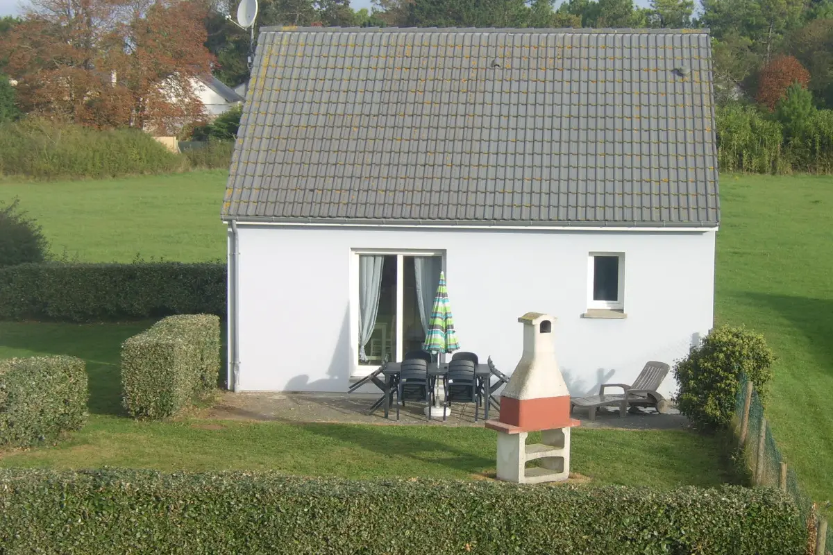 Gîte Bleu avec piscine chauffée et sauna : location saisonnière (Manche)