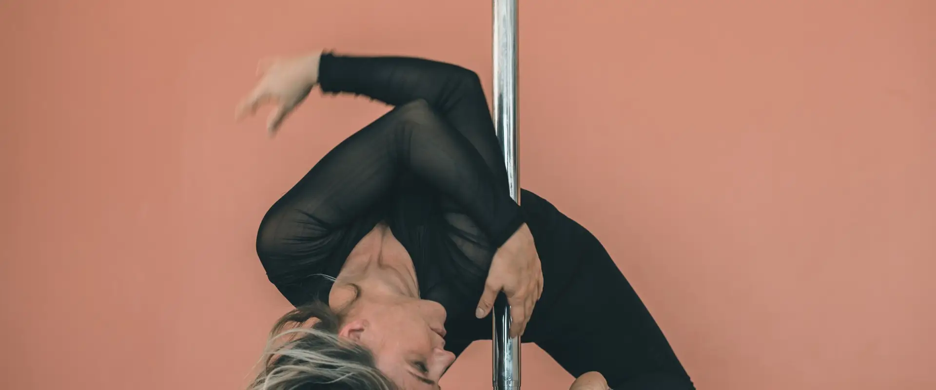 Studio Leitmotiv - Pole Dance Saint Julien Hoop Tissue Air