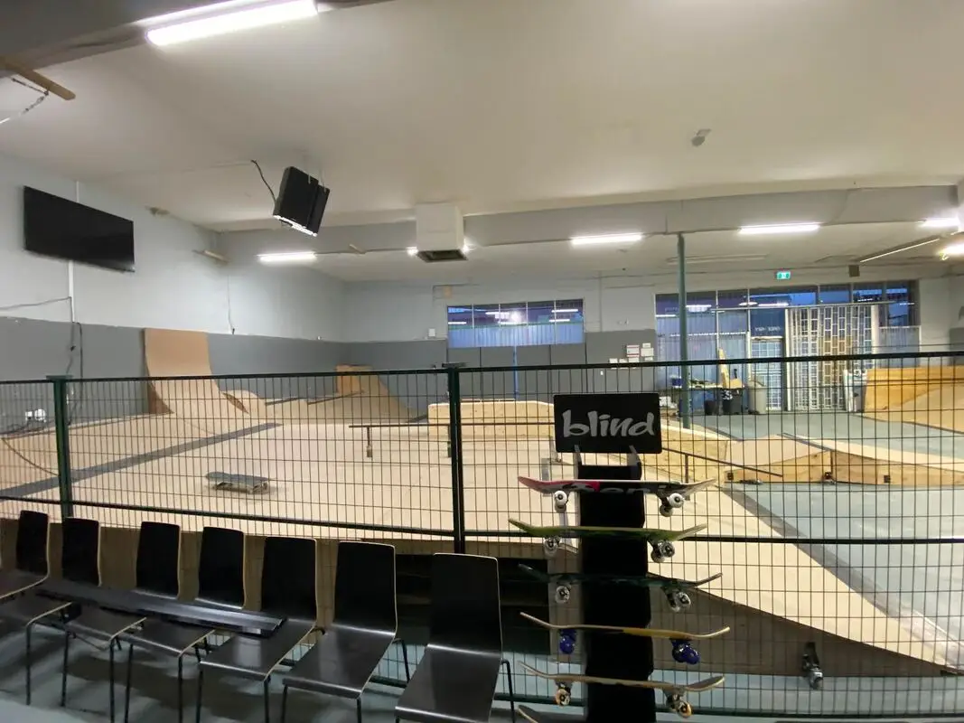 One Love Skateboard Shop