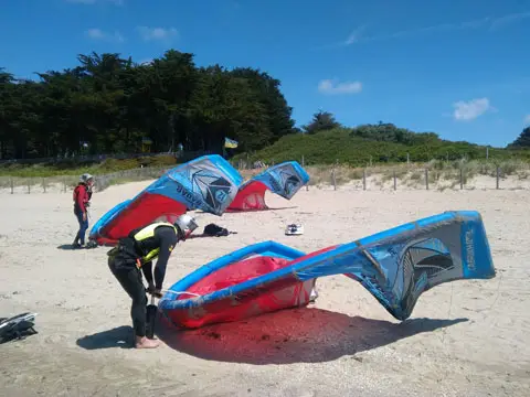 Ecole De Kitesurf & Wing Foil Plaisirkite