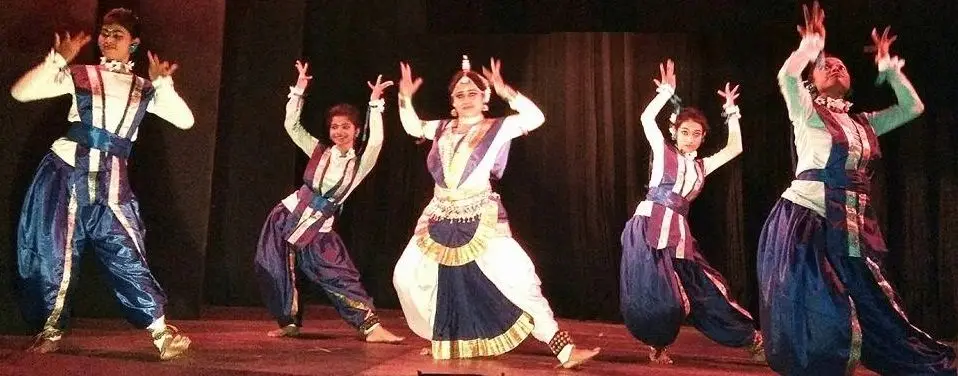 ArtzKala Studio- Dance class | Drawing Class | Studio on rent