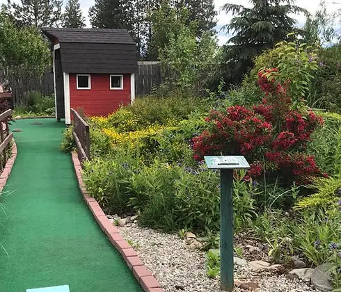 Creston Mini Golf