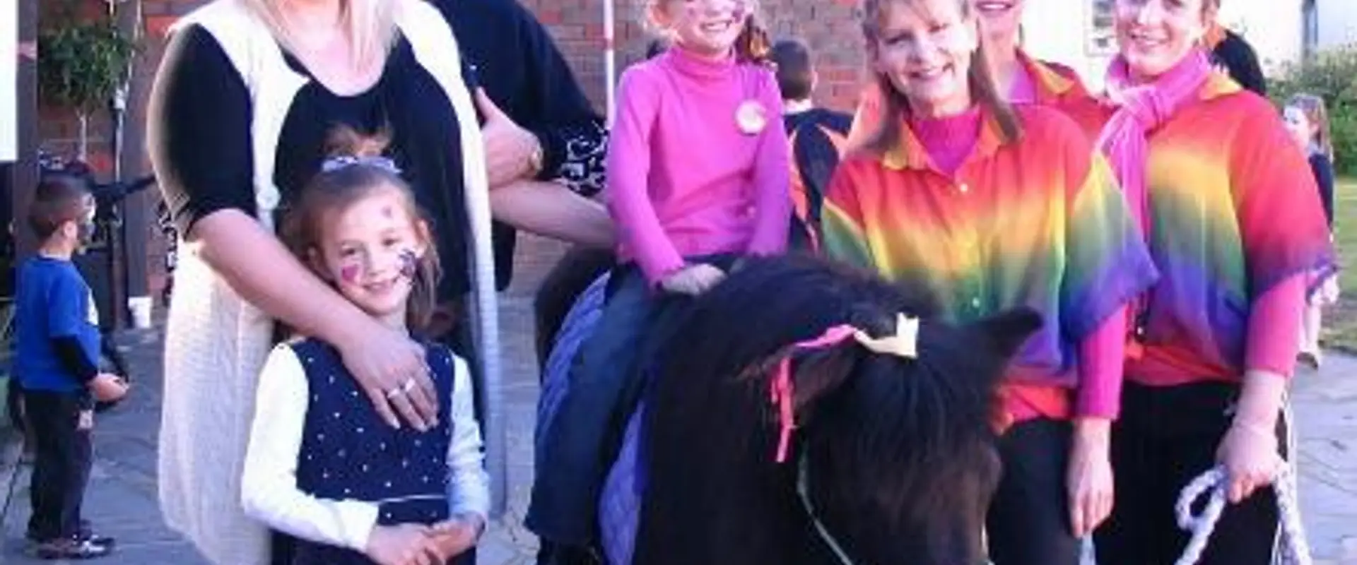 Amberainbow Pony Rides (pony parties in Adelaide SA)