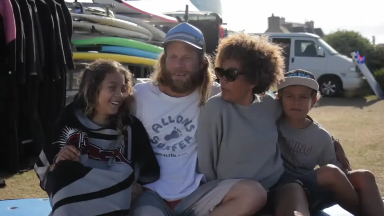 Allons Surfer Surf School La Torche - Bretagne