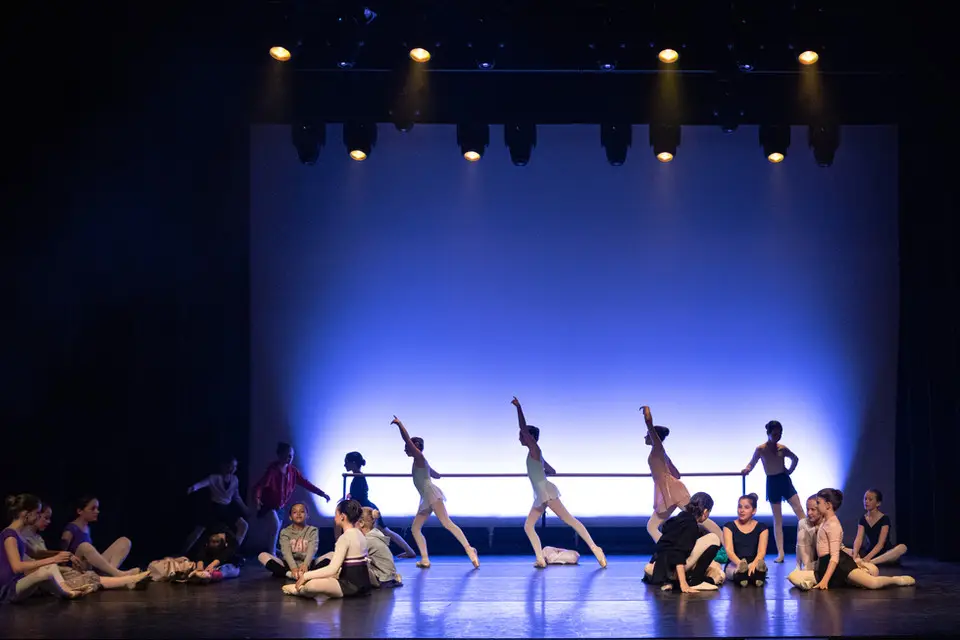 Dance School - Bois-Colombes - Comme On Danse !