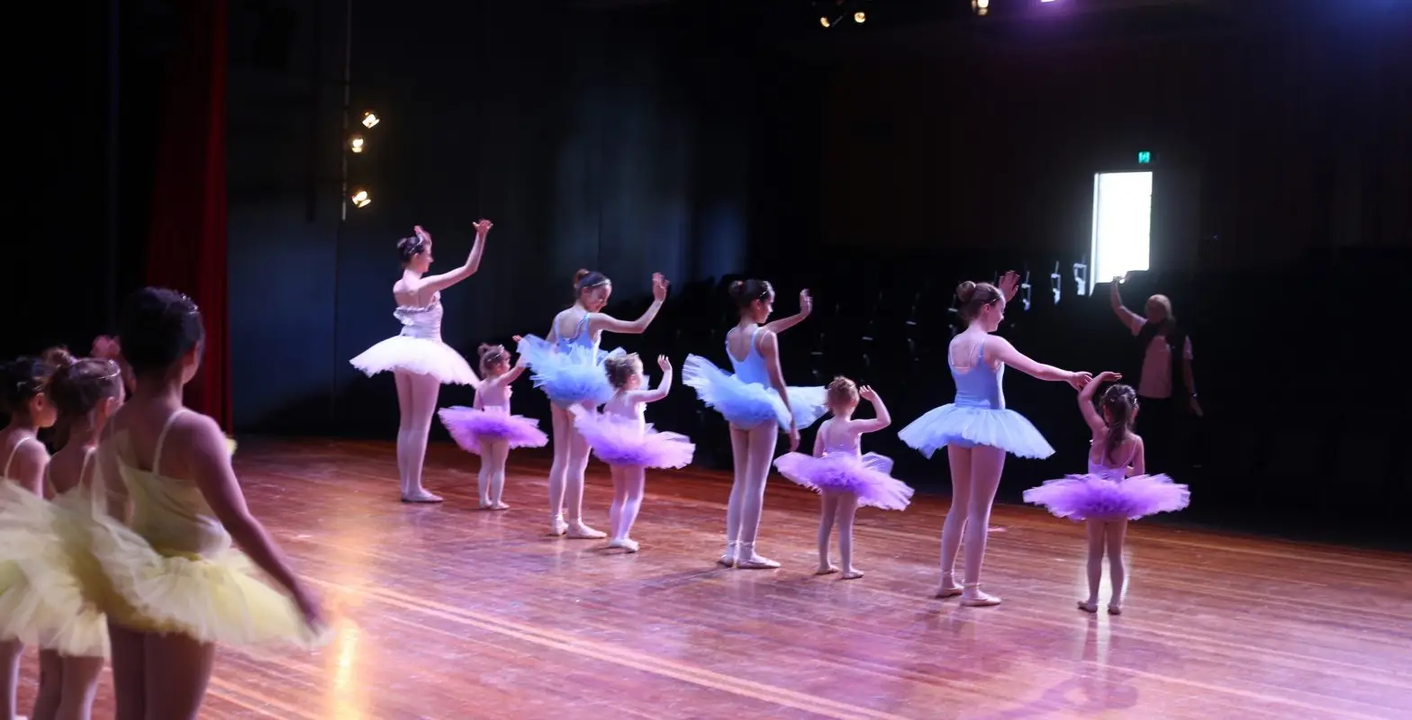 Mont Albert Ballet School