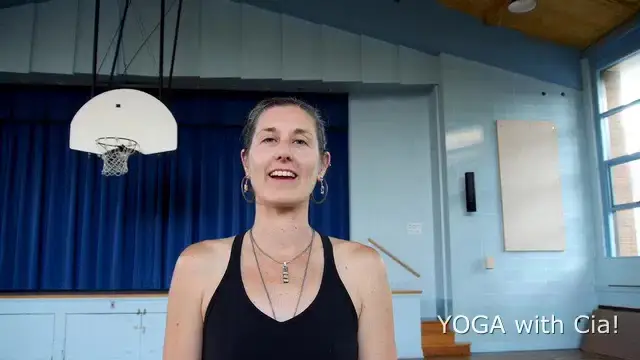YOGA with Cia!