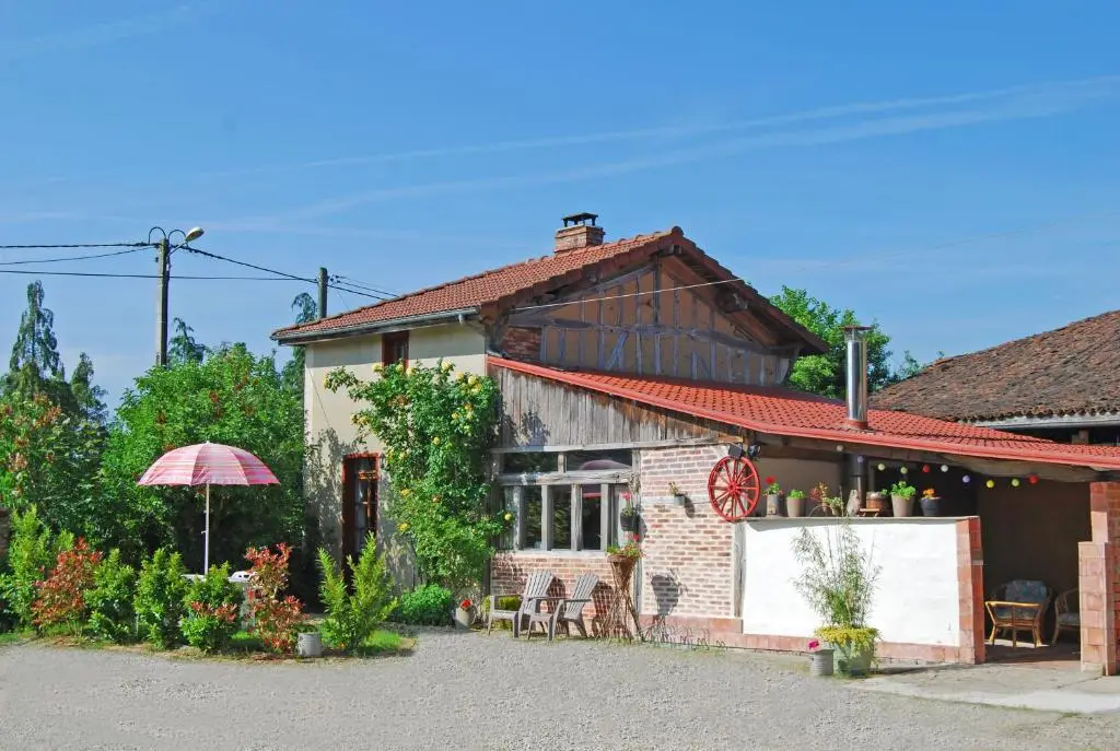 A la Bonne Franquette : Location d'hébergements (gîtes et insolite)