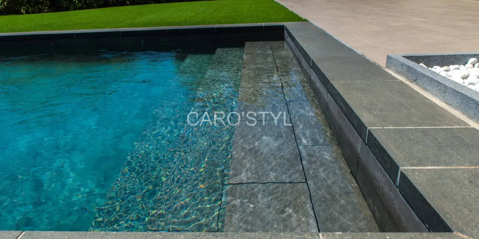 Caro'Styl La Seyne | Carrelages, piscines, tendance déco, jardins