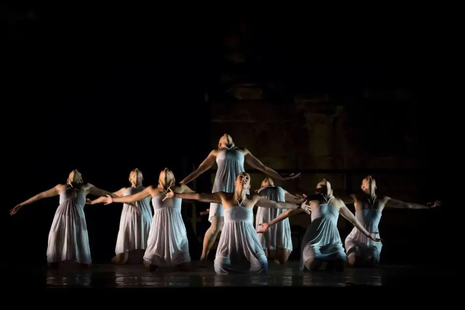 Dance School Arles Lipari