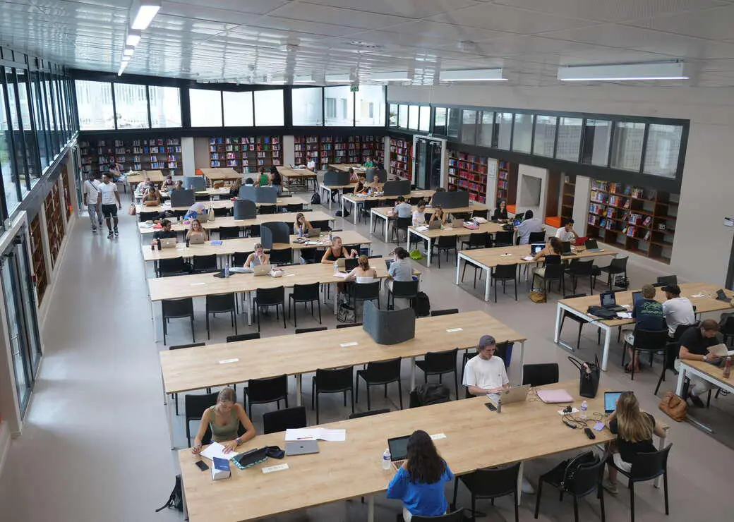 Piscine universitaire