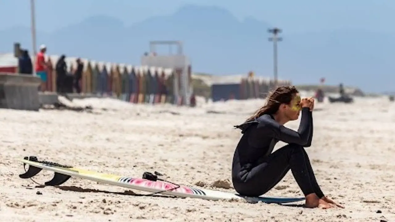 The Female Surfer