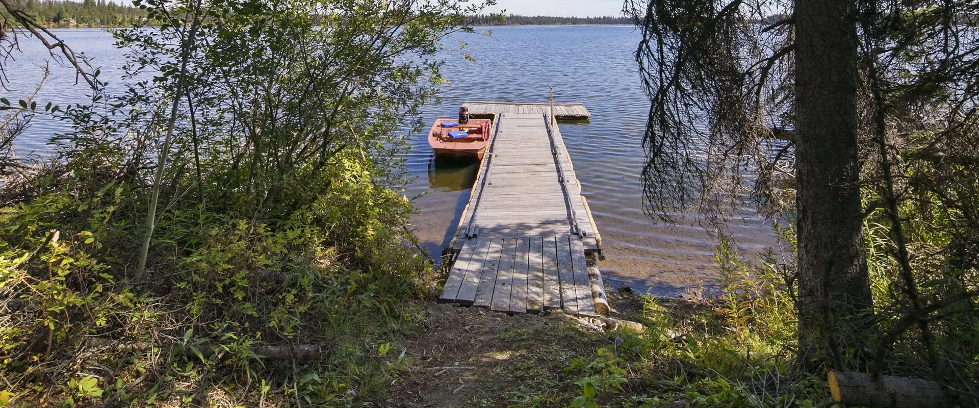 Circle W Hi-Hium Fishing Camp Ltd