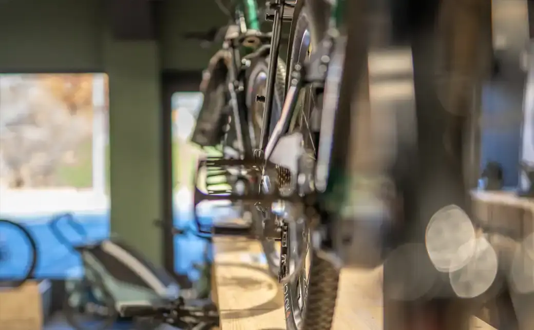 Alpes Aventures Megève - Vente, location, atelier vélo 🚲