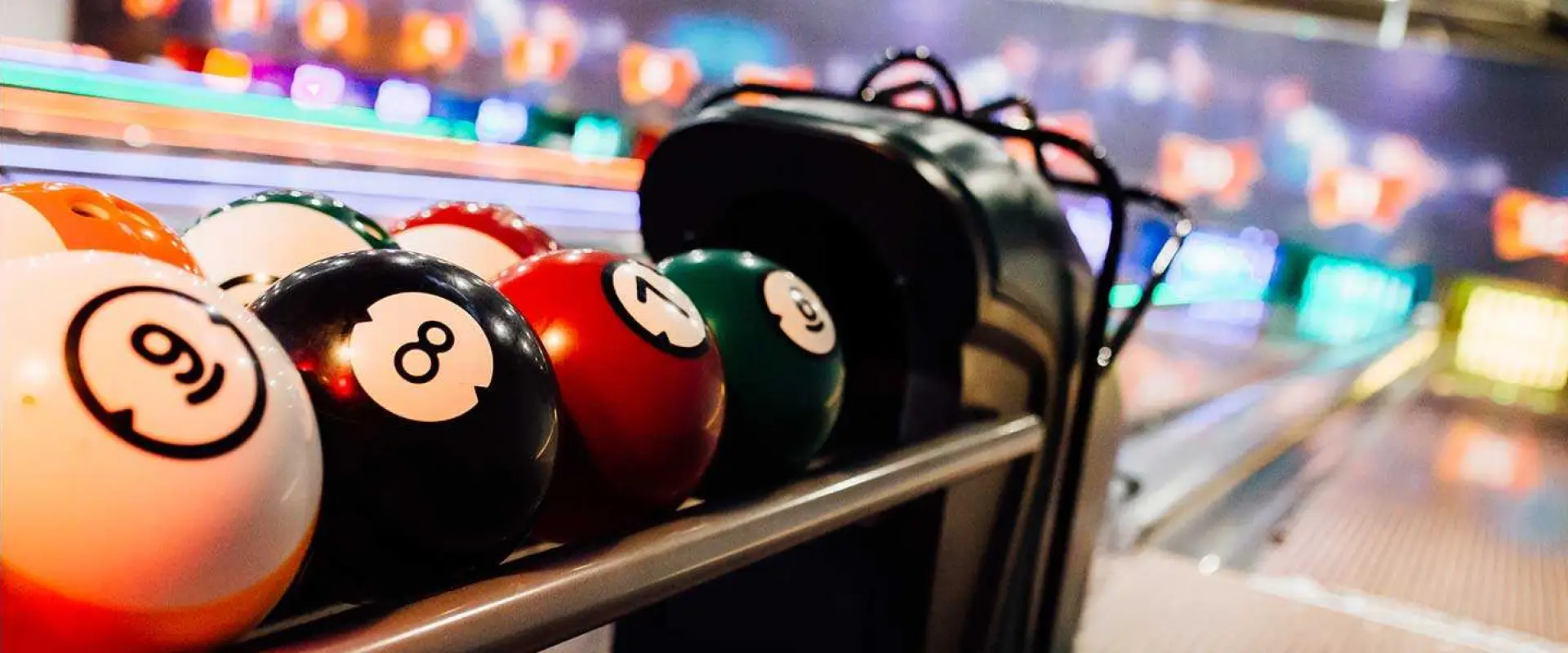 Airtastic Entertainment Centre Craigavon Bowling, Mini Golf, Soft Play, Arcade, NY Kitchen