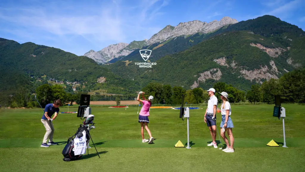 Golf des Alpes 9 Trous (parcours Les Castors) et Practice Toptracer