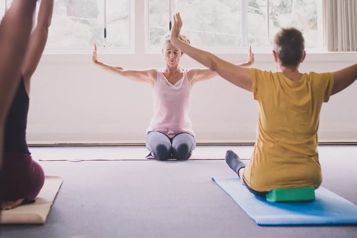 Emma Hohnen Yoga