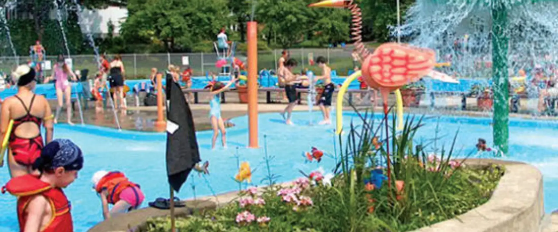 Piscine extrieure et pataugeoire Roberval