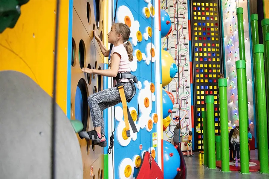 Climb Up Cergy