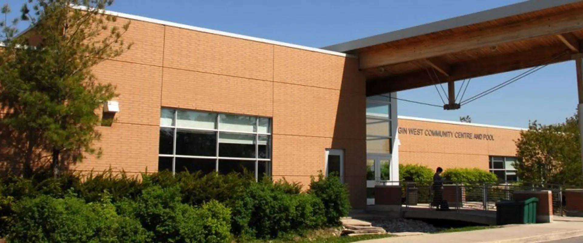 Elgin West Community Centre & Pool