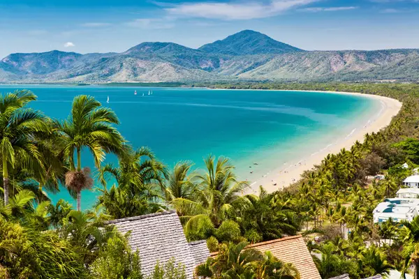 Happy Travels Airlie Beach