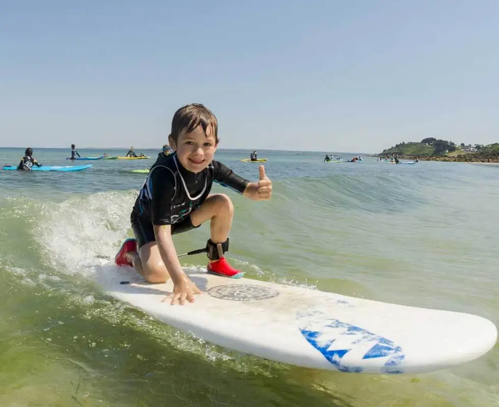 Surfing Locquirec