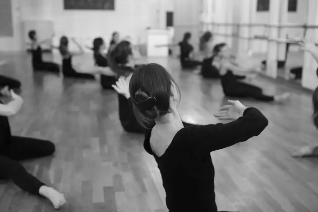 Dance School Modern Solange Savine