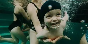 Bubble  Baby Swimmer & Massage