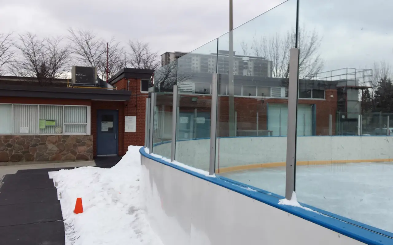 Glen Long Rink