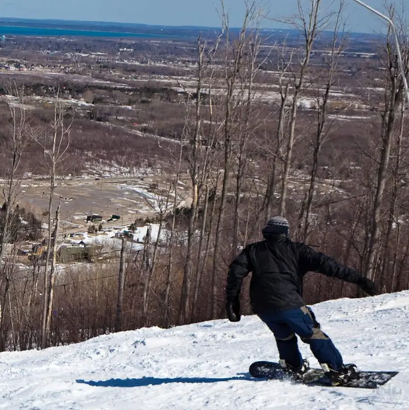 Alpine Sports Blue Mountain