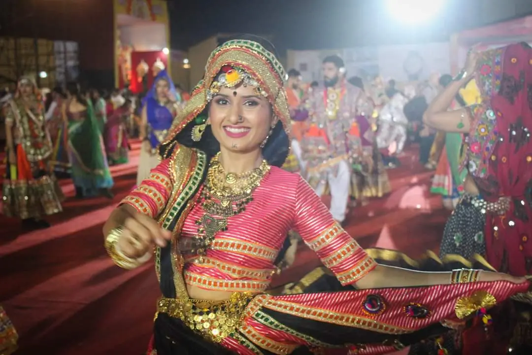 Thangaat Garba | Best Garba Class