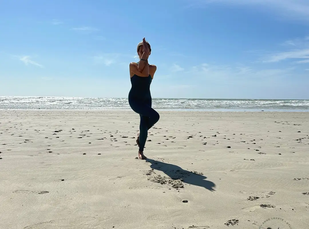 Hen Hao Studio - Anne Lahaye Yoga