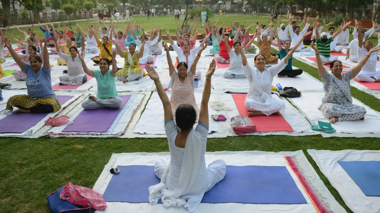 Maharishi Patanjali yog Evm Prakritik Chikitsha Sansthan