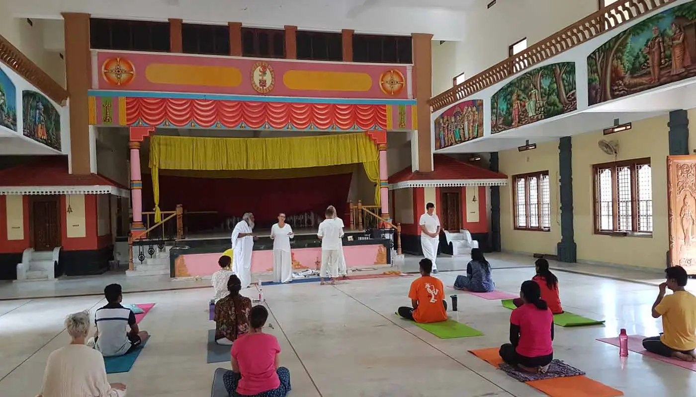 Raj Yoga international | Yoga Teacher Training | Yoga Courses | Yoga alliance