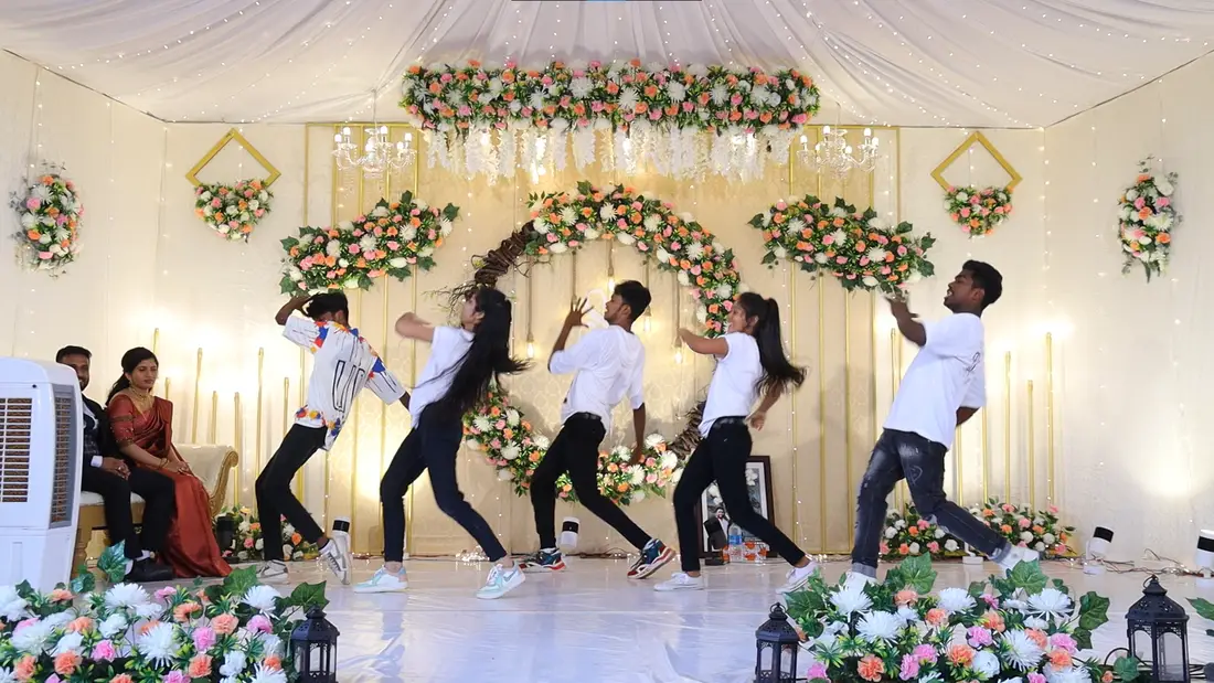HOOFIT DANCE COMPANY