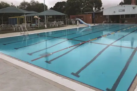Lismore Outdoor Swimming Pool