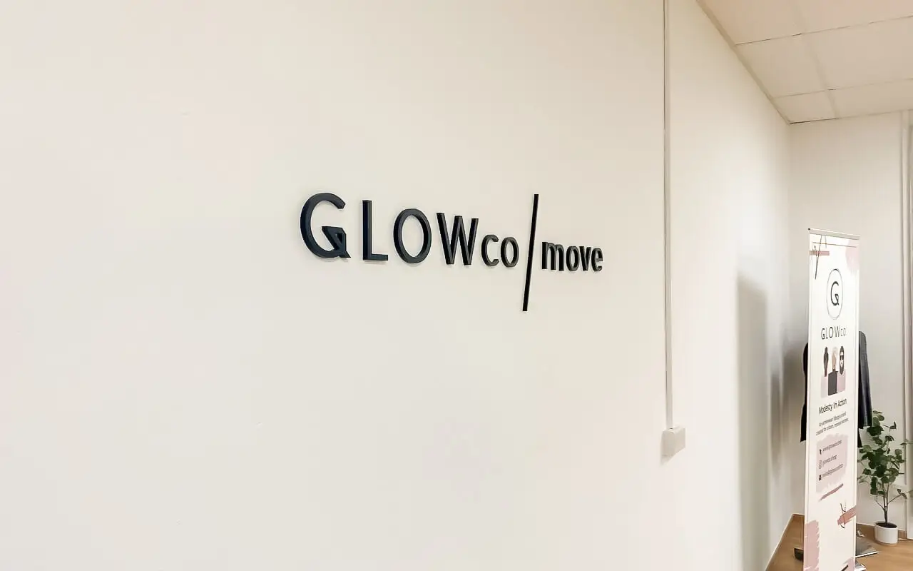 GLOWco Move