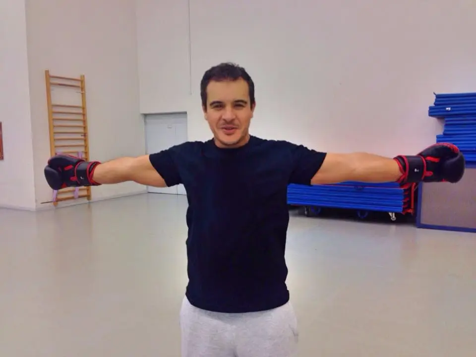 Rising Boxe Education