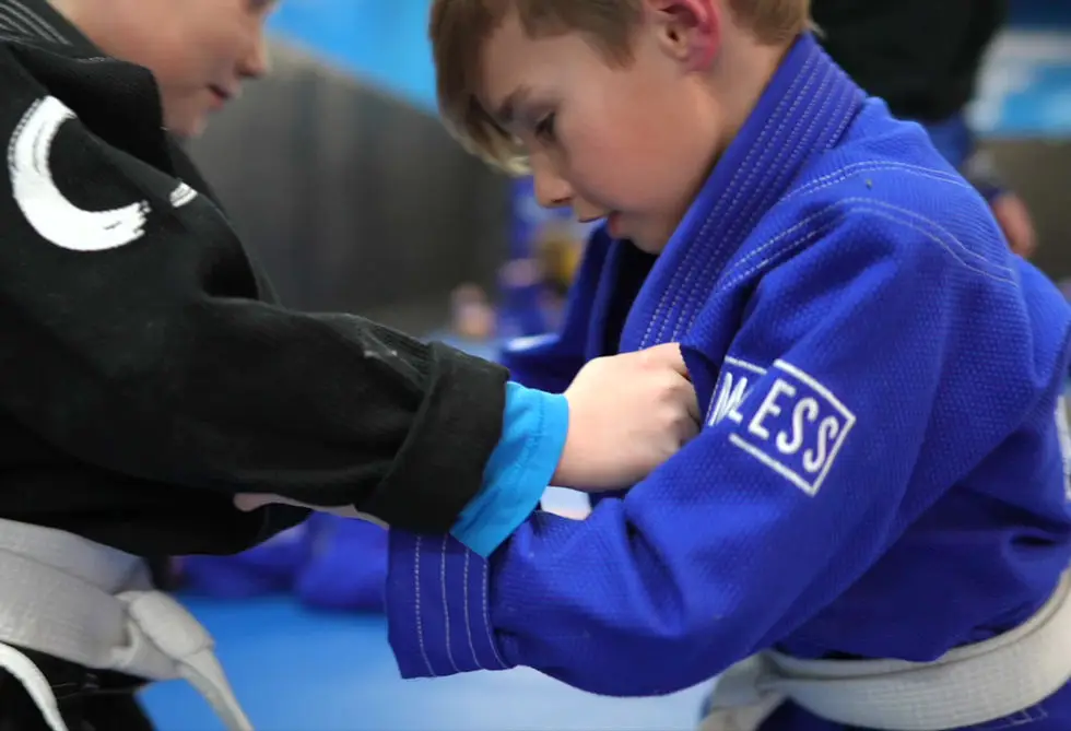 Limitless Brazilian Jiujitsu + Kickboxing