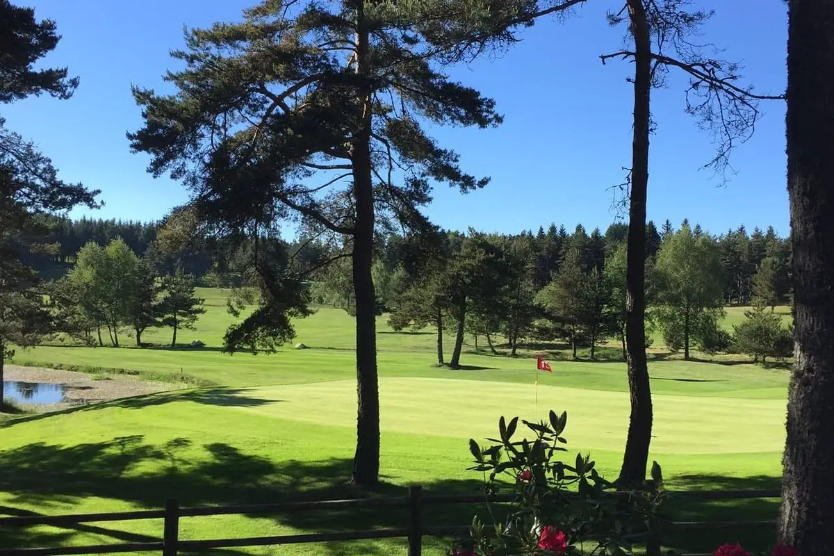 Golf du Chambon-sur-Lignon (parcours 18 trous)