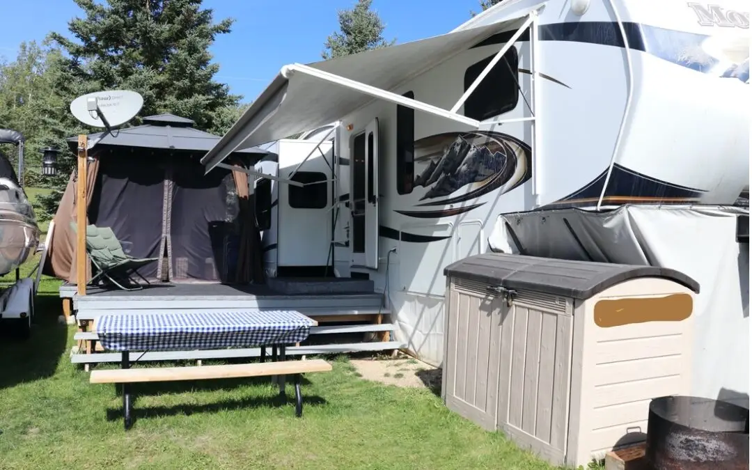 Sporty's RV Park and Restaurant/Pizzeria