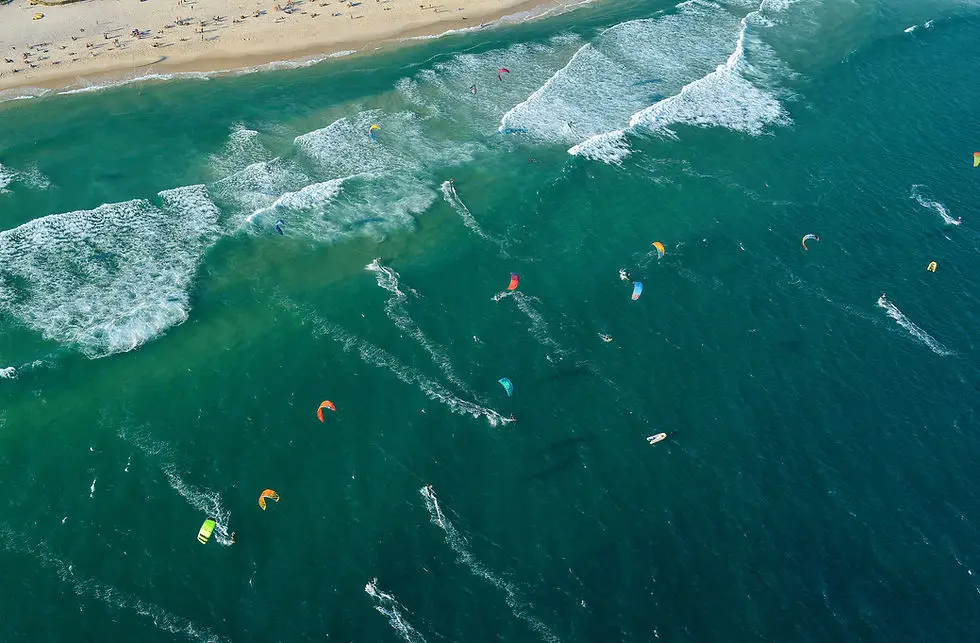 Club Ecole Kitesurf Leucate. Cours Kite, Wing Et Location Matériel Kite & Wing