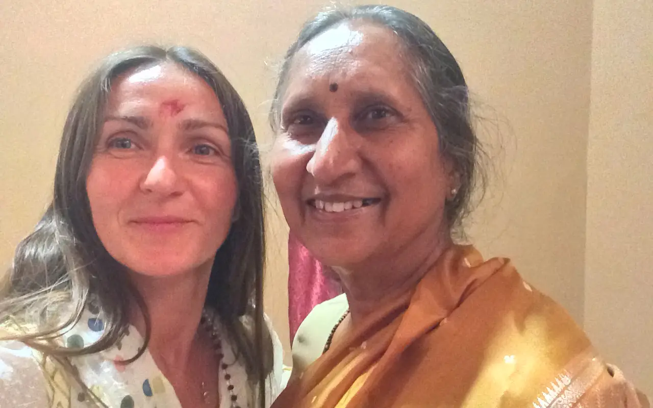 Course Hatha Yoga - Emmanuelle Oliviero Massage Ayurvedic