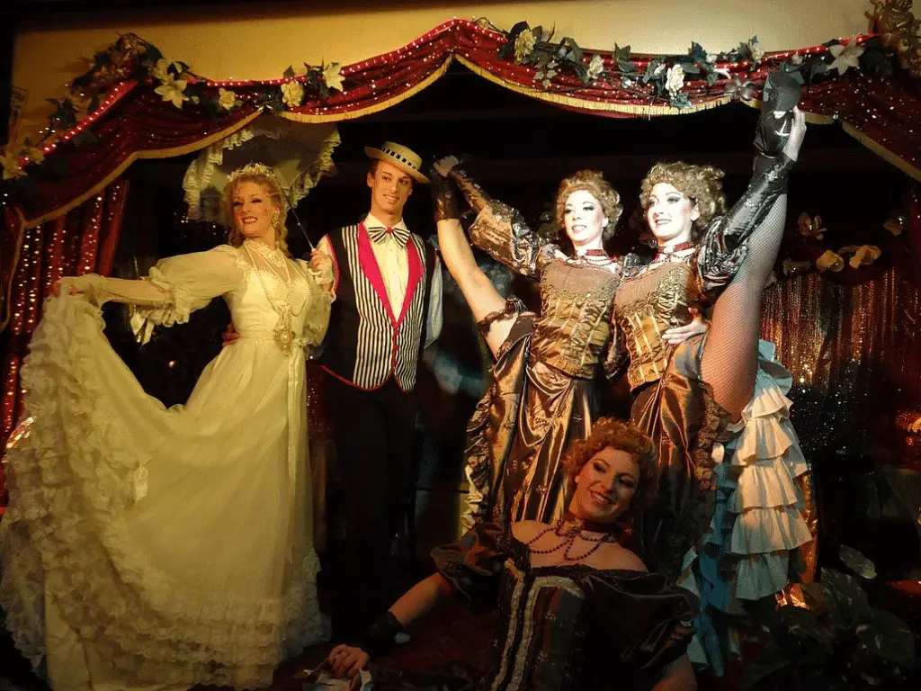 Swing Girls and Boy - Compagnie de Spectacles Cabaret - Bretagne