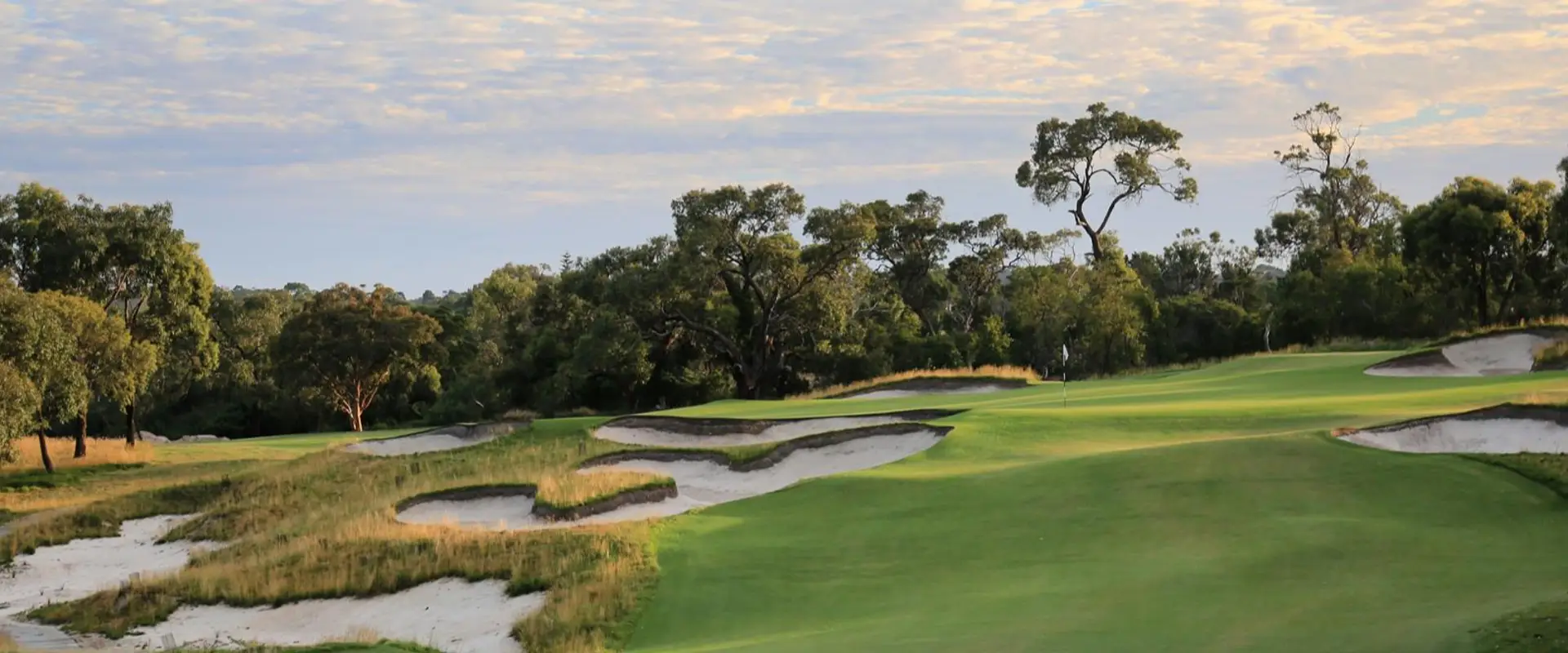 Peninsula Kingswood Country Golf Club