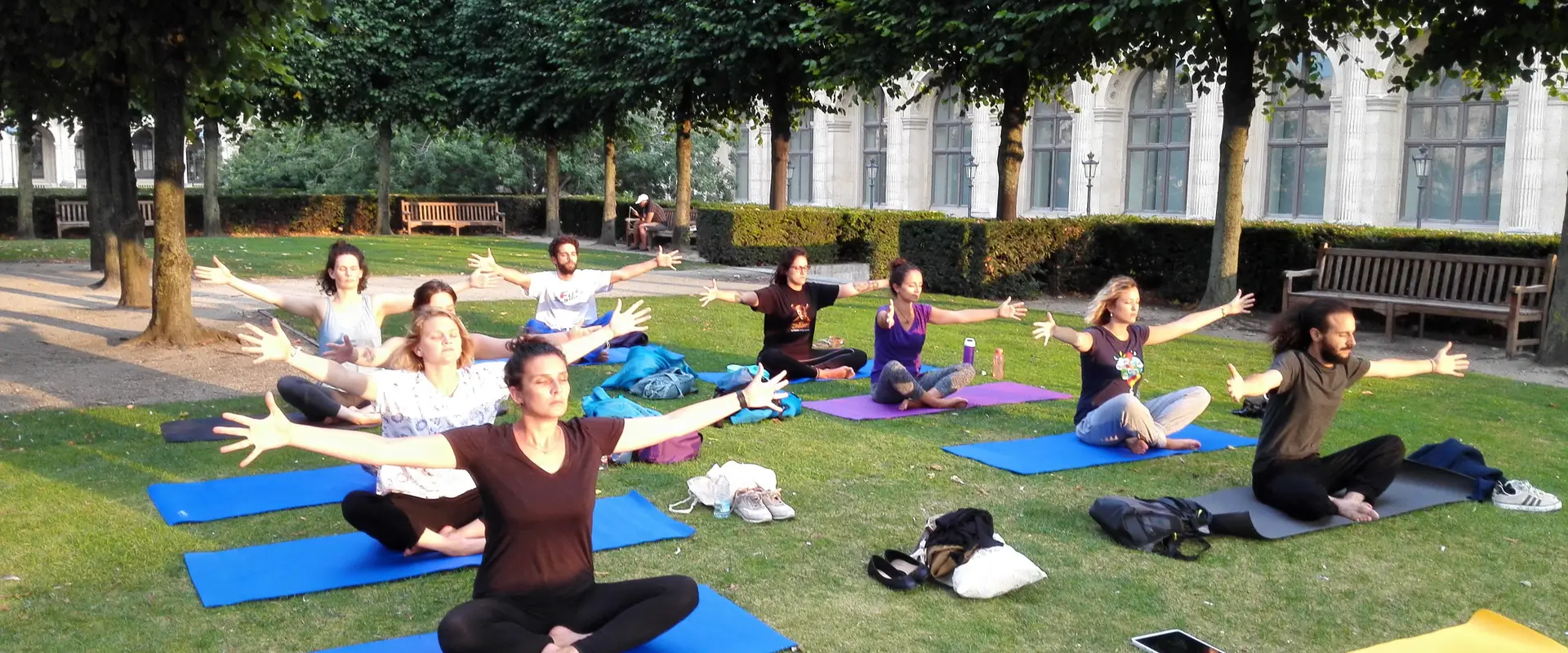 Yoga Aman Jiwan