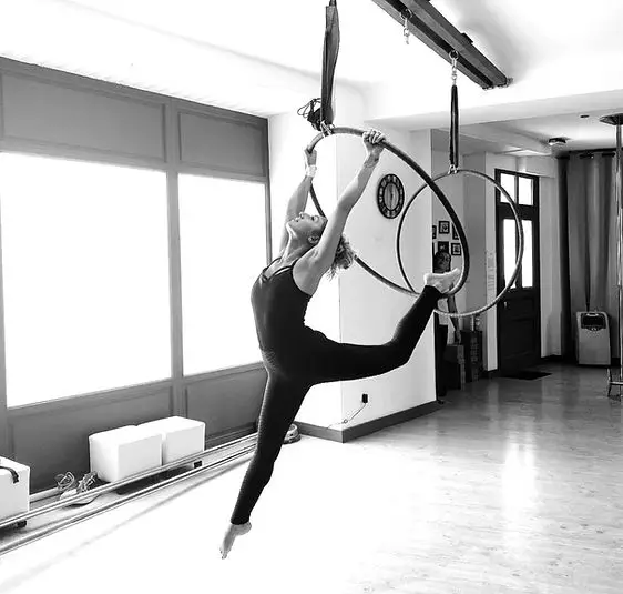 Air Art Studio Limoux The Pole Dance