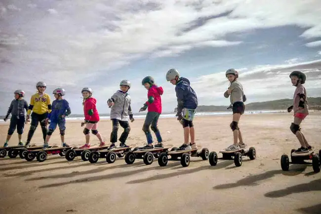 iZi Rider - Skates & Trottinettes Électriques Tout Terrain - Balades Accompagnées